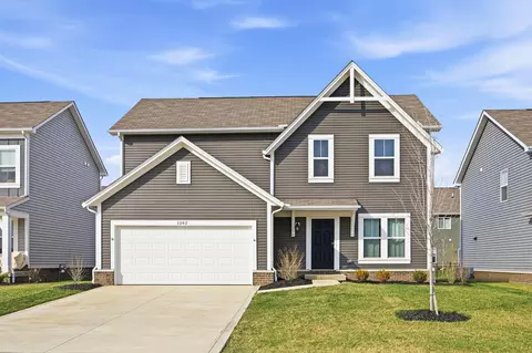 1042 Queen Bee Pl, Grove City, OH 43123