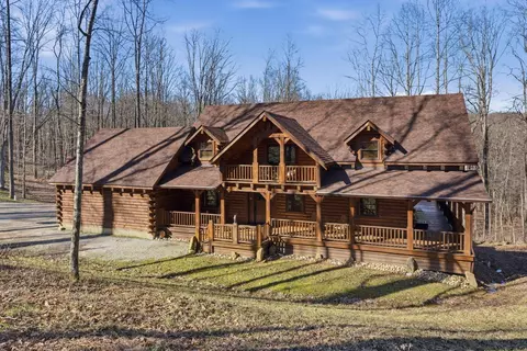 18744 Webster Rd, Laurelville, OH 43135