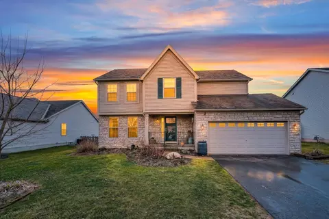 4457 Knoll Crest Dr, Grove City, OH 43123