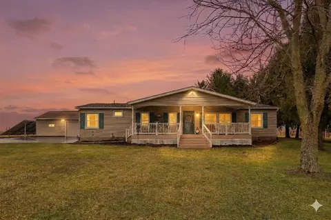 17161 Five Points Pike, Mount Sterling, OH 43143