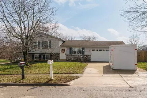 500 Meadows Blvd, Pickerington, OH 43147