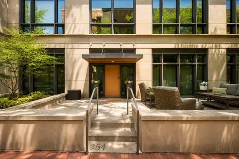 250 W Spring St #254, Columbus, OH 43215