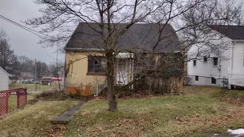 664 Smithfield Ave, Lancaster, OH 43130