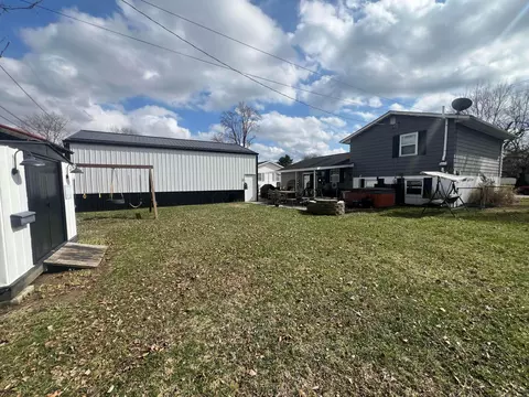 Exterior - 632 Moull St, Newark, OH 43055 photo 3 of 6