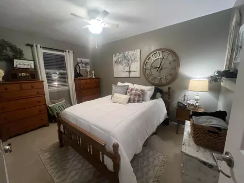 Bedroom - 632 Moull St, Newark, OH 43055 photo 1 of 4