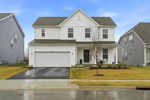 2702 Fieldwin Dr, Blacklick, OH 43004