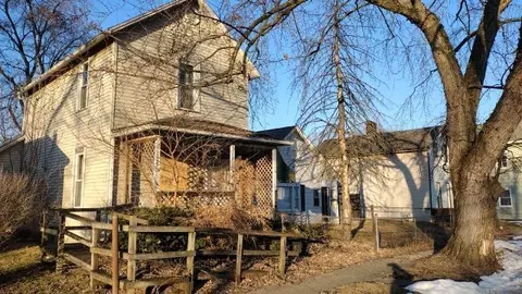 429 E Locust St, Lancaster, OH 43130 photo 2