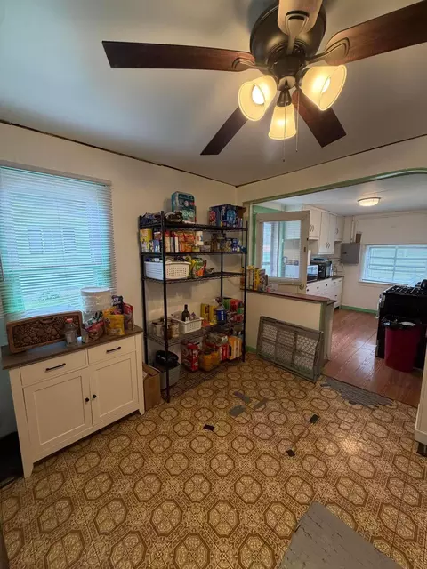 Kitchen - 335 Whiley Ave, Lancaster, OH 43130 photo 3 of 7