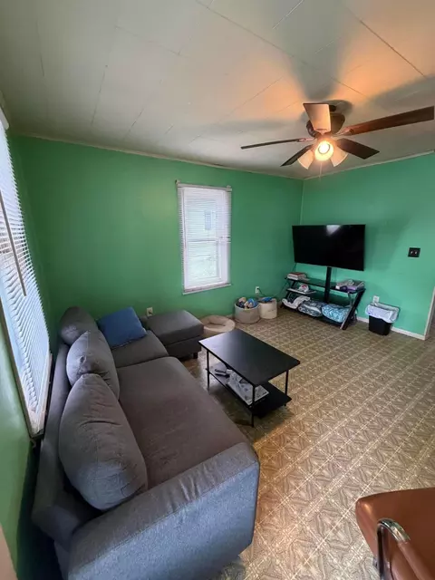 Living - 335 Whiley Ave, Lancaster, OH 43130 photo 1 of 3
