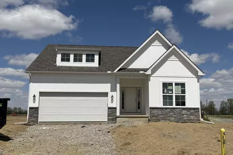 Exterior - 1464 Kenneth Dr, Delaware, OH 43015 photo 2 of 2