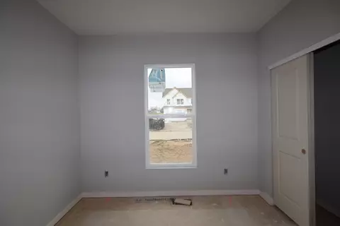 Bedroom - 1464 Kenneth Dr, Delaware, OH 43015 photo 2 of 3