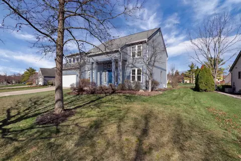 Exterior - 5202 Reddington Dr, Dublin, OH 43017 photo 4 of 9