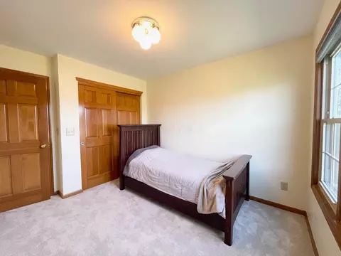Bedroom - 5202 Reddington Dr, Dublin, OH 43017 photo 4 of 10
