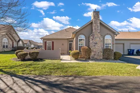 92 Jonathan Dr, Heath, OH 43056