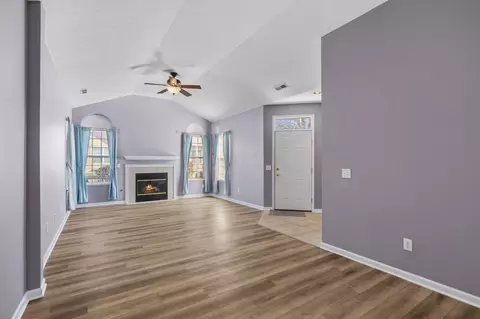 Living - 92 Jonathan Dr, Heath, OH 43056 photo 1 of 4