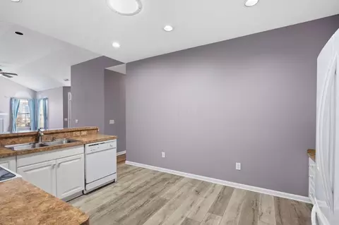 Kitchen - 92 Jonathan Dr, Heath, OH 43056 photo 3 of 3