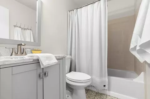 Bath - 161 Ash St, Delaware, OH 43015 photo 3 of 3