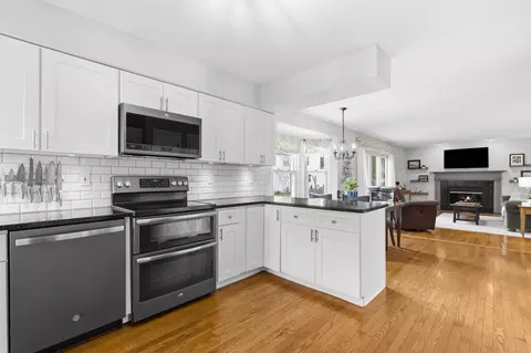 Kitchen - 161 Ash St, Delaware, OH 43015 photo 5 of 5