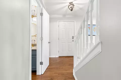 Entry Way - 161 Ash St, Delaware, OH 43015 photo 1 of 4