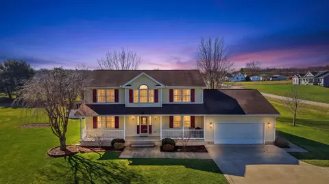 10020 Green Valley Rd, Mount Vernon, OH 43050