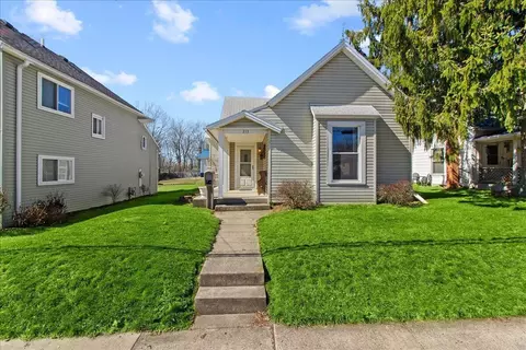 213 N Hayes St, Bellefontaine, OH 43311