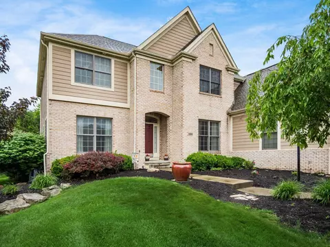 5395 Anacala Ct, Westerville, OH 43082