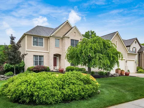 5395 Anacala Ct, Westerville, OH 43082