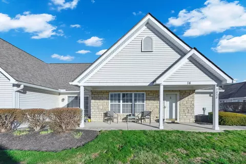 7858 Meadowlark Ln N, Reynoldsburg, OH 43068