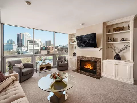 1 Miranova Pl #730, Columbus, OH 43215