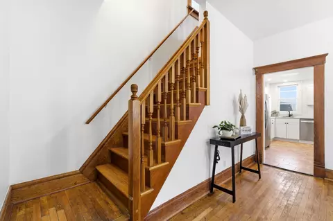 Entry Way - 210 E Blake Ave, Columbus, OH 43202 photo 2 of 4