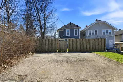 Exterior - 210 E Blake Ave, Columbus, OH 43202 photo 3 of 8