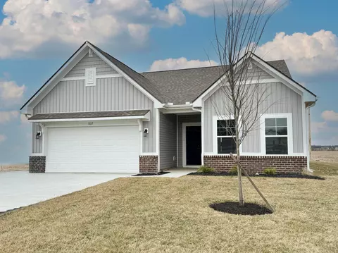 1117 Honeydew Dr, Tipp City, OH 45371