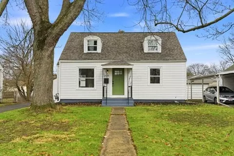 978 E North Broadway St, Columbus, OH 43224