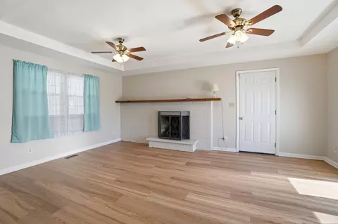 Living - 3129 E High St, Springfield, OH 45505 photo 7 of 12