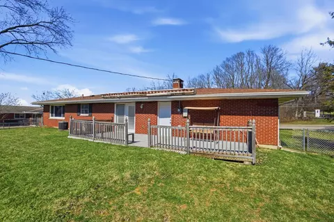 Exterior - 3129 E High St, Springfield, OH 45505 photo 5 of 9