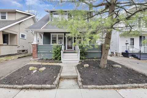 Exterior - 99 E Pacemont Rd, Columbus, OH 43202 photo 1 of 22