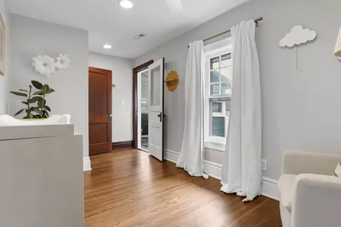 Entry Way - 99 E Pacemont Rd, Columbus, OH 43202 photo 3 of 3
