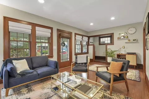 Living - 99 E Pacemont Rd, Columbus, OH 43202 photo 2 of 3