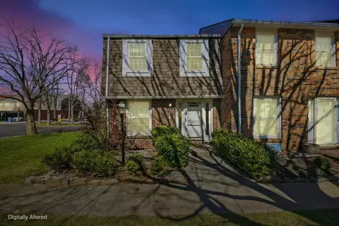 614 Dlyn St, Columbus, OH 43228