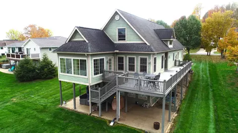 926 Fairway Dr, Howard, OH 43028