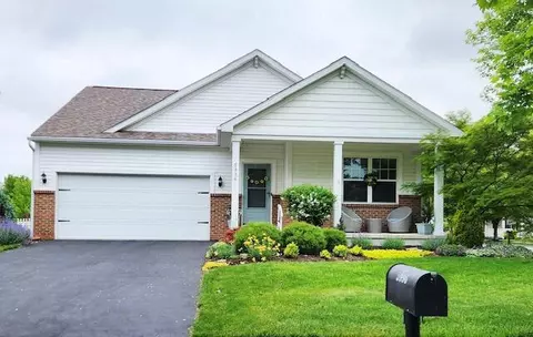 5996 Caplinger Ave, Westerville, OH 43081