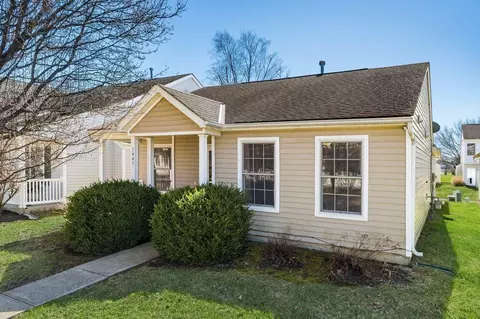 5445 Beresford St #220, Canal Winchester, OH 43110