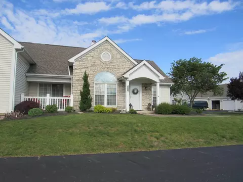 1205 Dunhurst St, Circleville, OH 43113