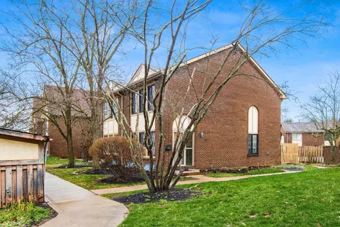 5381 Valley Ln E, Columbus, OH 43231