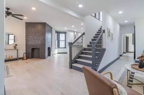 295 E 5th Ave, Columbus, OH 43201