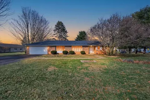 1033 Everview Dr, Mount Vernon, OH 43050