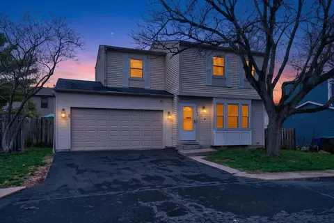 900 Pebblelane Dr #57, Columbus, OH 43085