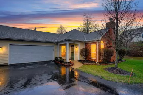 156 Orchard Oak Dr, Blacklick, OH 43004