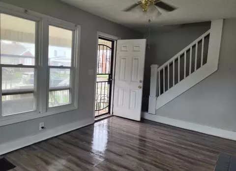 Living - 1012 E 17th Ave, Columbus, OH 43211 photo 1 of 6