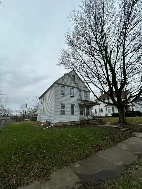 605 N Detroit St, Bellefontaine, OH 43311